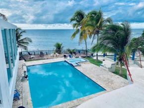 Ventana Va102a at Arecibo 681 Ocean Drive